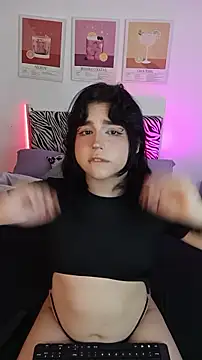 Snapshot of Daniellesins1 chatting on February 23, 4:21 am Daniellesins1 online show from February 23, 4:21 am