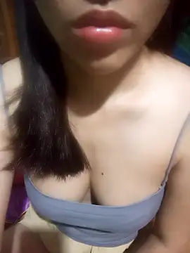 Yui-Ch1682 online show from February 6, 9:40 pm