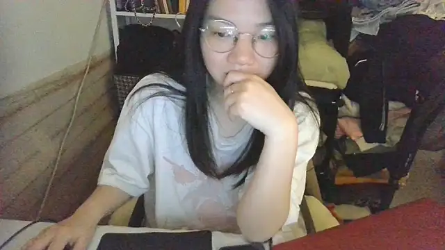 Snapshot of xiaoxiaowan11 chatting on March 30, 3:18 am xiaoxiaowan11 online show from March 30, 3:18 am