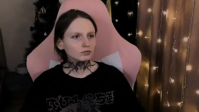 Onyxix online show from February 19, 6:59 pm