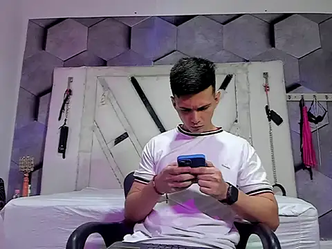 GoldenBoyM online show from May 26, 3:35 am