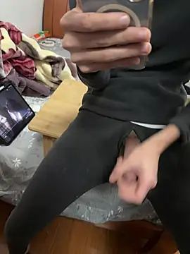 freshstudent online show from February 18, 12:12 pm