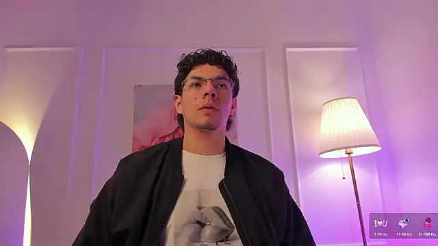 Snapshot of Axel_Creed chatting on February 15, 11:30 am Axel Creed online show from February 15, 11:30 am