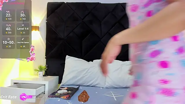 valentiina lewis online show from February 25, 7:12 pm