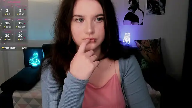 chloe dashh online show from February 6, 8:23 pm