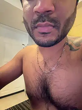 Snapshot of DaggerTie chatting on February 26, 9:25 pm DaggerTie online show from February 26, 9:25 pm