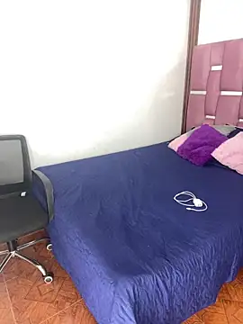 Snapshot of MaxyRyan chatting on March 13, 12:12 pm MaxyRyan online show from March 13, 12:12 pm