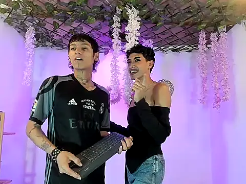 Snover hot2006 online show from March 8, 10:13 pm