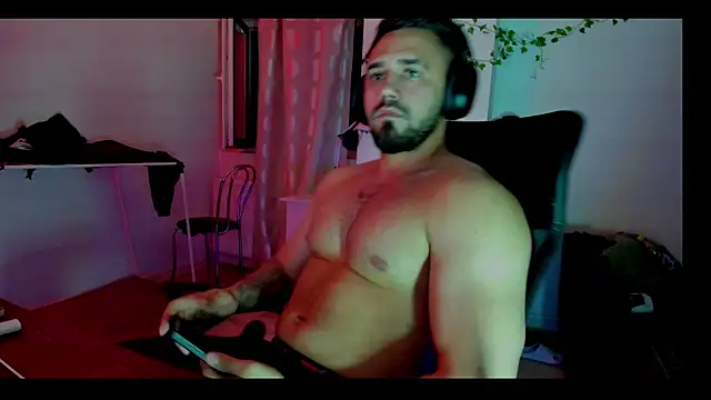 RaulMaxel online show from April 28, 12:09 am