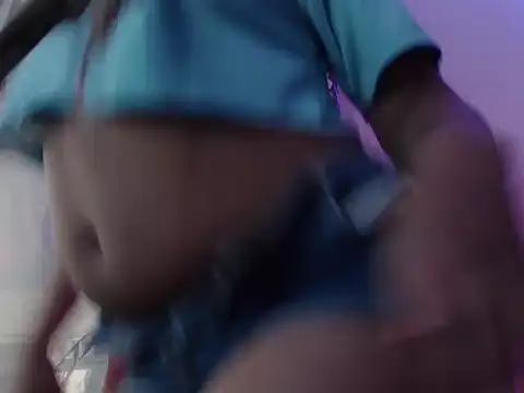 Snapshot of latin_riahnna_jp chatting on February 21, 4:57 am latin riahnna jp online show from February 21, 4:57 am