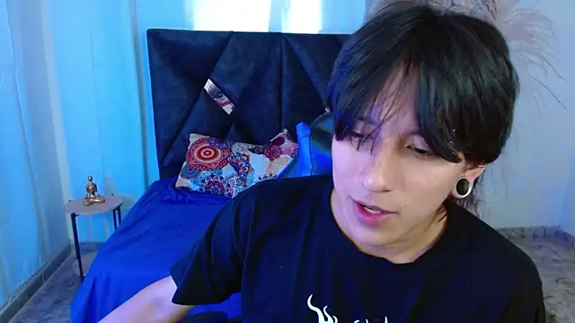 nikoo 18 online show from April 11, 2:32 pm