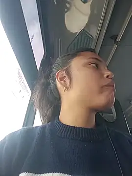 Snapshot of Maggyx chatting on February 27, 12:49 pm Maggyx online show from February 27, 12:49 pm