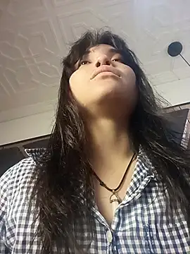 Maggyx online show from May 22, 1:17 pm