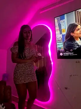  as una77 online show from March 25, 10:38 pm