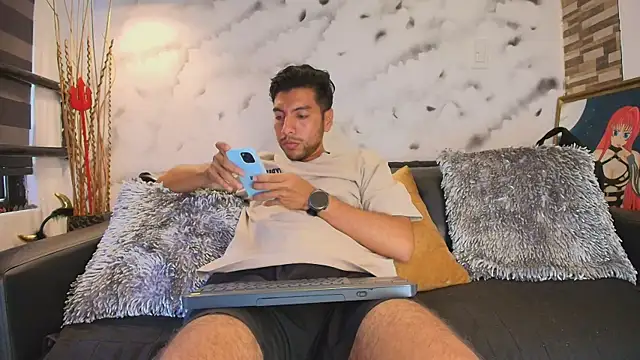 Max Hornye online show from April 10, 6:34 pm