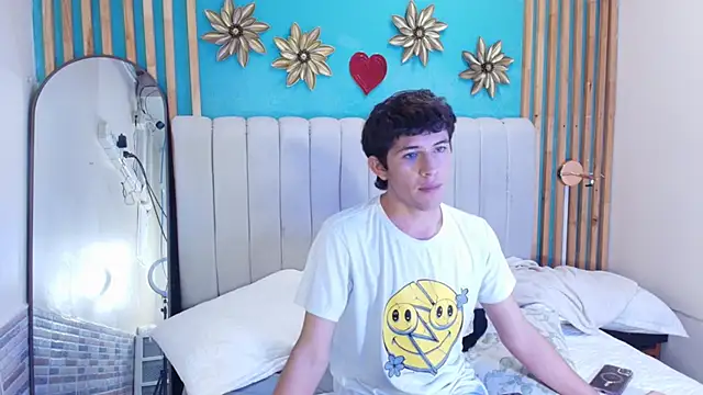 Christian Foxx online show from March 8, 2:04 am