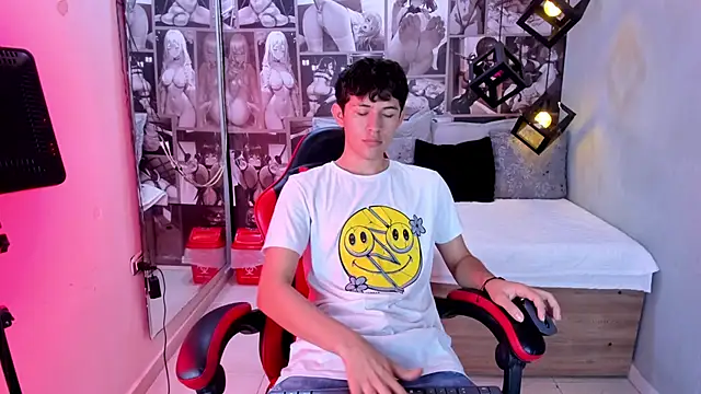 Christian Foxx online show from April 14, 1:28 pm