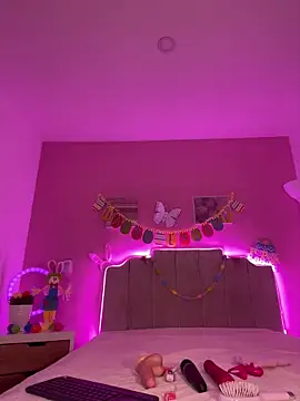 SofiaSiren online show from April 4, 2:10 am