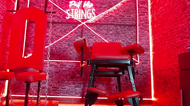 MiistressBlu online show from February 13, 7:43 pm