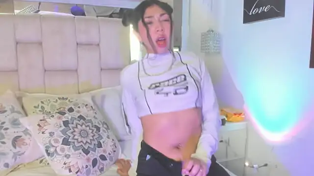 Eva cute7 online show from April 15, 2:18 am