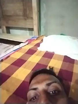 Snapshot of Chinthaka077 chatting on June 15, 2:14 am Chinthaka077 online show from June 15, 2:14 am