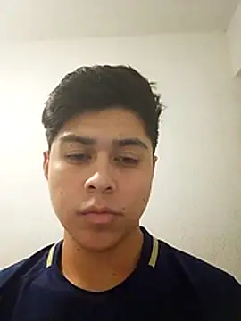 Snapshot of dark0p12 chatting on February 4, 1:33 am dark0p12 online show from February 4, 1:33 am