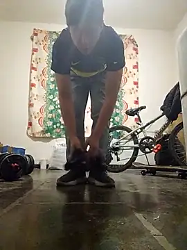 Snapshot of dark0p12 chatting on February 10, 6:17 am dark0p12 online show from February 10, 6:17 am