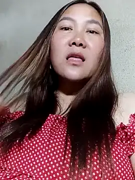 Snapshot of bongtuyet11 chatting on February 18, 2:35 pm bongtuyet11 online show from February 18, 2:35 pm