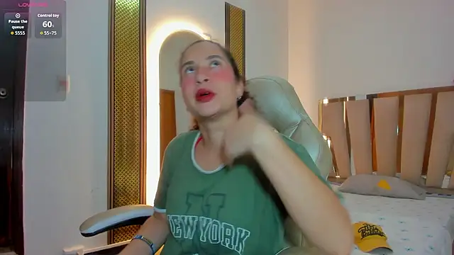 Snapshot of NoaMalak7 chatting on February 27, 8:31 pm NoaMalak7 online show from February 27, 8:31 pm