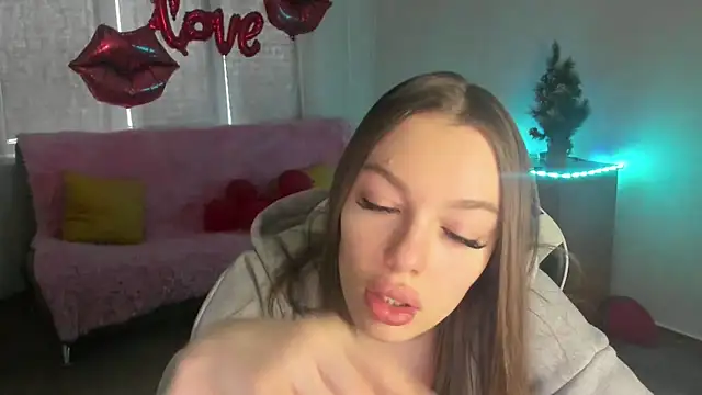 CandyGyrl online show from March 12, 1:12 am