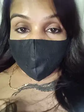V-Hot-Suity online show from May 15, 11:45 pm