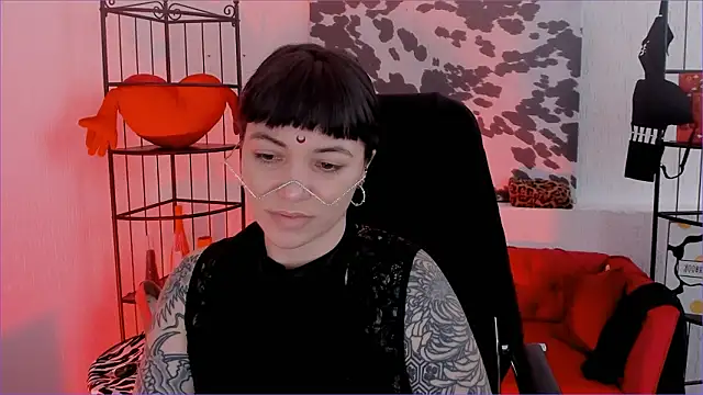 Snapshot of NeoGeisha chatting on February 22, 10:14 am NeoGeisha online show from February 22, 10:14 am