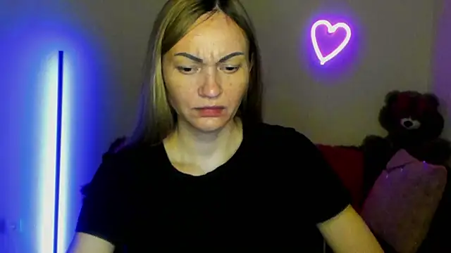 BlondMikey22 online show from May 24, 5:23 am
