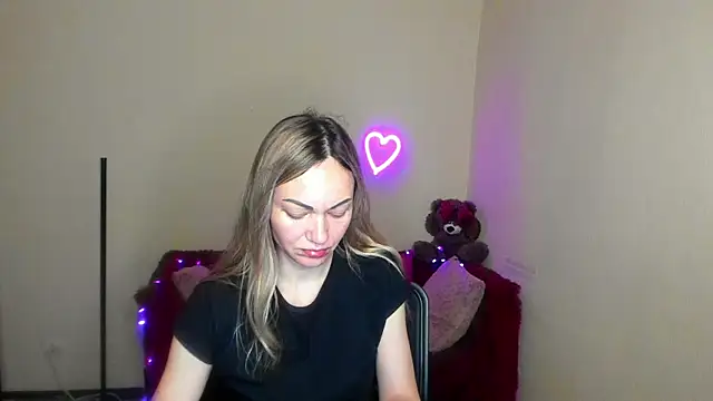 BlondMikey22 online show from June 14, 5:31 am