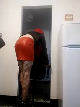 LASCHIAVA6TV72 online show from April 7, 2:17 pm