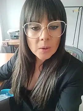 Lyonette reading1 online show from April 15, 3:08 pm