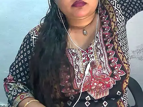 Snapshot of Saniya_K2 chatting on June 20, 3:04 pm Saniya K2 online show from June 20, 3:04 pm