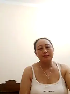 Jolie sexy online show from April 3, 8:51 pm