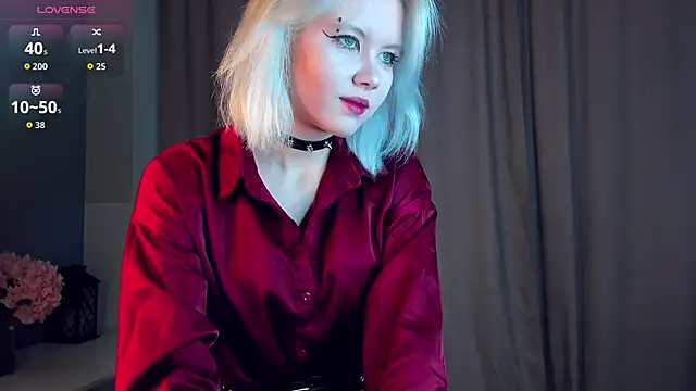 GoldenLenarz online show from March 25, 11:05 am