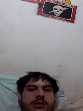 henriquefc2712 online show from April 1, 11:11 am