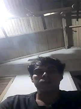 henriquefc2712 online show from April 3, 8:34 am