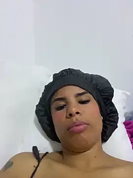 Snapshot of brytaniweed chatting on February 27, 5:07 am brytaniweed online show from February 27, 5:07 am