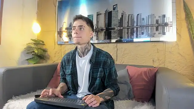 Snapshot of acxel_prescot chatting on February 8, 8:34 pm acxel prescot online show from February 8, 8:34 pm