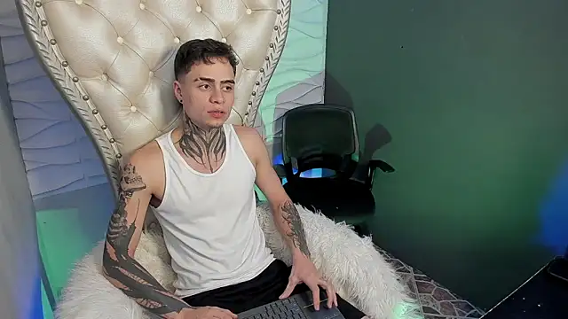 Snapshot of acxel_prescot chatting on February 10, 9:19 pm acxel prescot online show from February 10, 9:19 pm