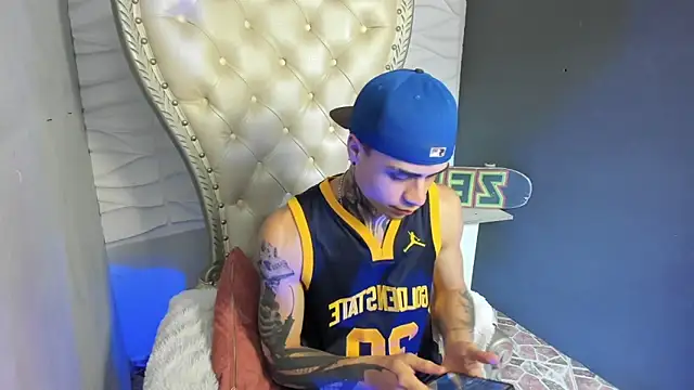 Snapshot of acxel_prescot chatting on February 26, 8:08 pm acxel prescot online show from February 26, 8:08 pm