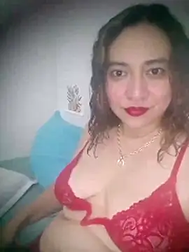 Snapshot of Nyssa_Coil chatting on February 24, 4:10 am Nyssa Coil online show from February 24, 4:10 am