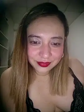 Snapshot of Nyssa_Coil chatting on March 4, 1:00 am Nyssa Coil online show from March 4, 1:00 am