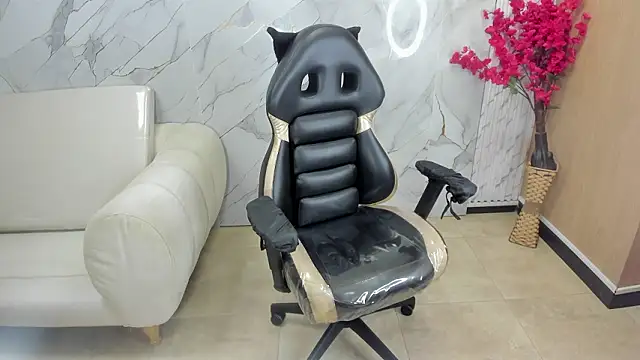 rox luxury tf online show from February 7, 3:49 pm