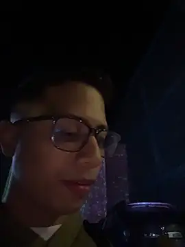 Snapshot of Gael_Velaryx chatting on February 14, 4:31 am Gael Velaryx online show from February 14, 4:31 am