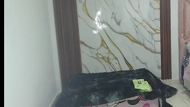 Snapshot of valen_ros chatting on March 6, 10:28 pm valen ros online show from March 6, 10:28 pm